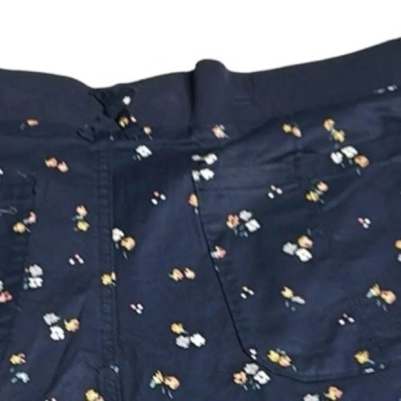 Y2K  utility shorts Cotton,blue floral,mid rise,vtg,NWT comfy,elastic waist band - Picture 8 of 16